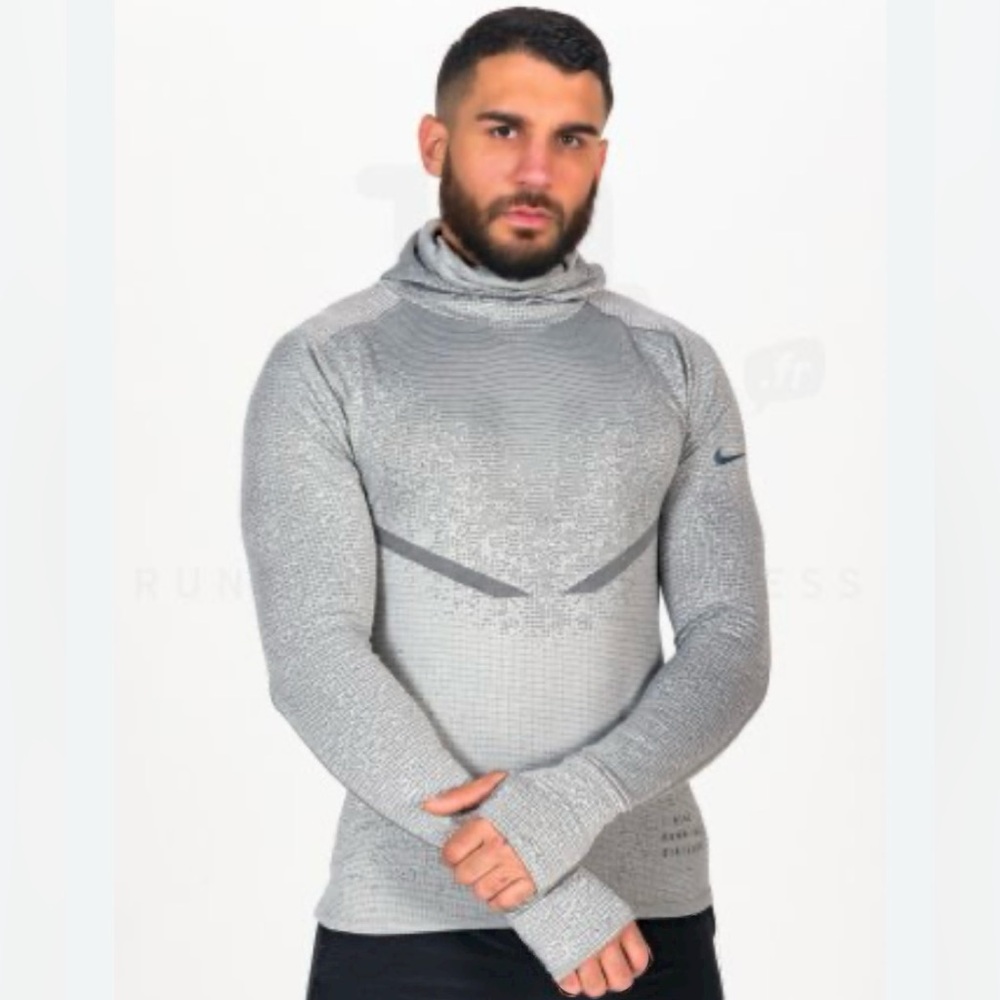 Nike Men's Heather Gray Long-Sleeve Compression Top